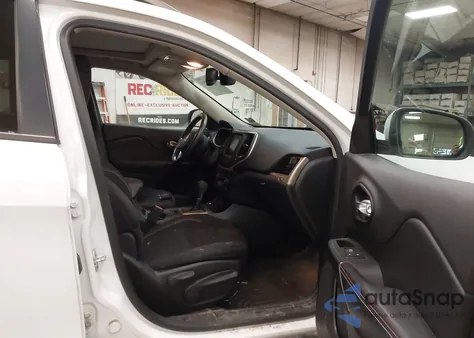 2016 Jeep Cherokee 75Th Anniversary from USA, damaged, VIN 1C4PJMCS6GW277081